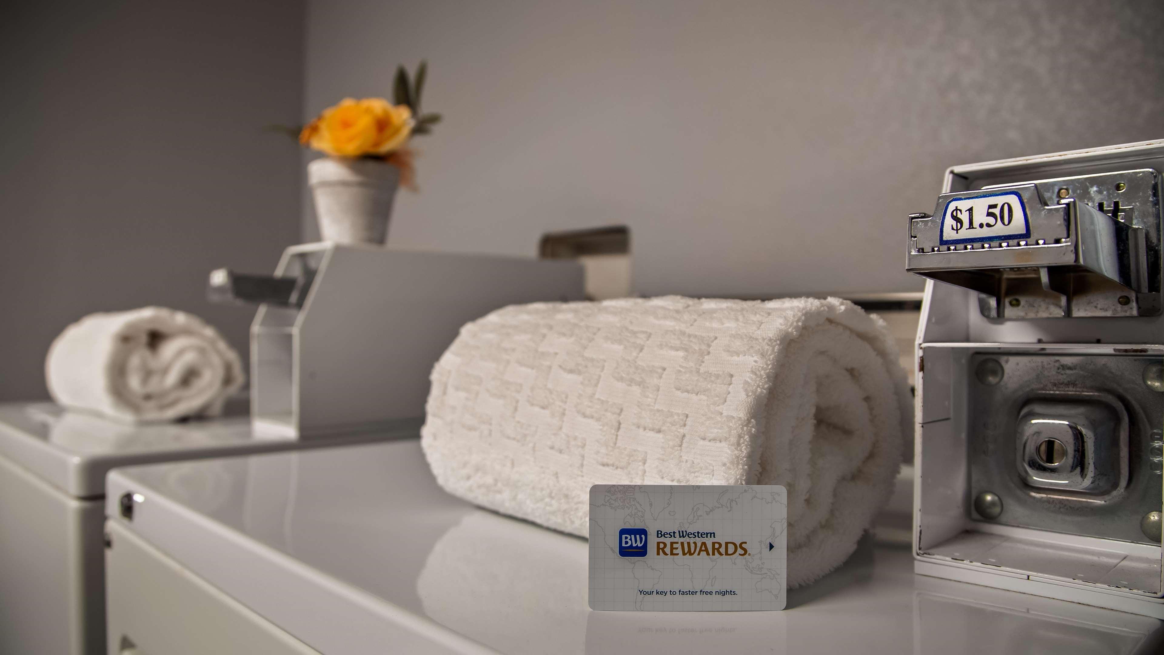Best Western Plus New Caney Inn&Suites Extérieur photo