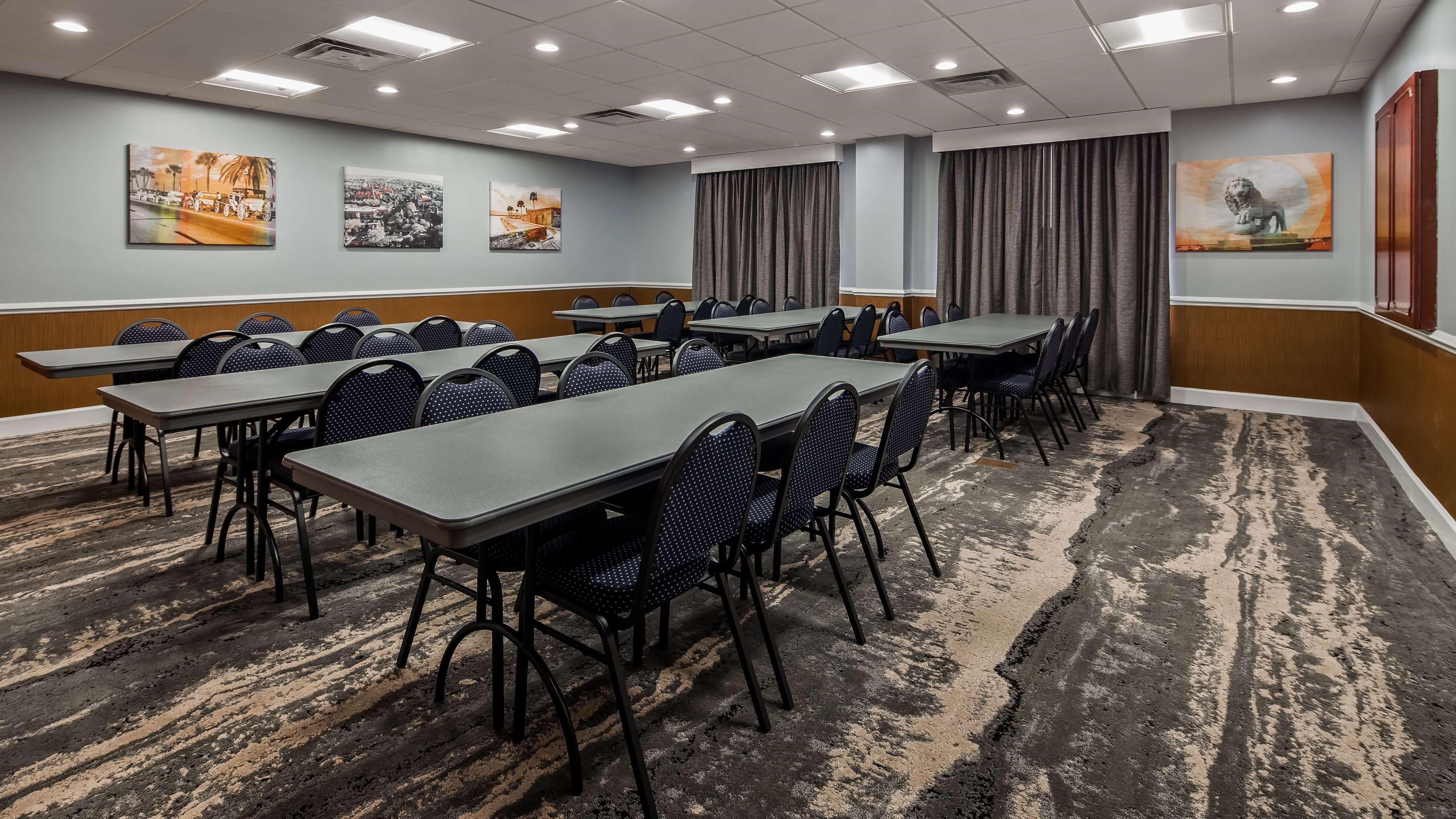 Best Western Plus New Caney Inn&Suites Extérieur photo