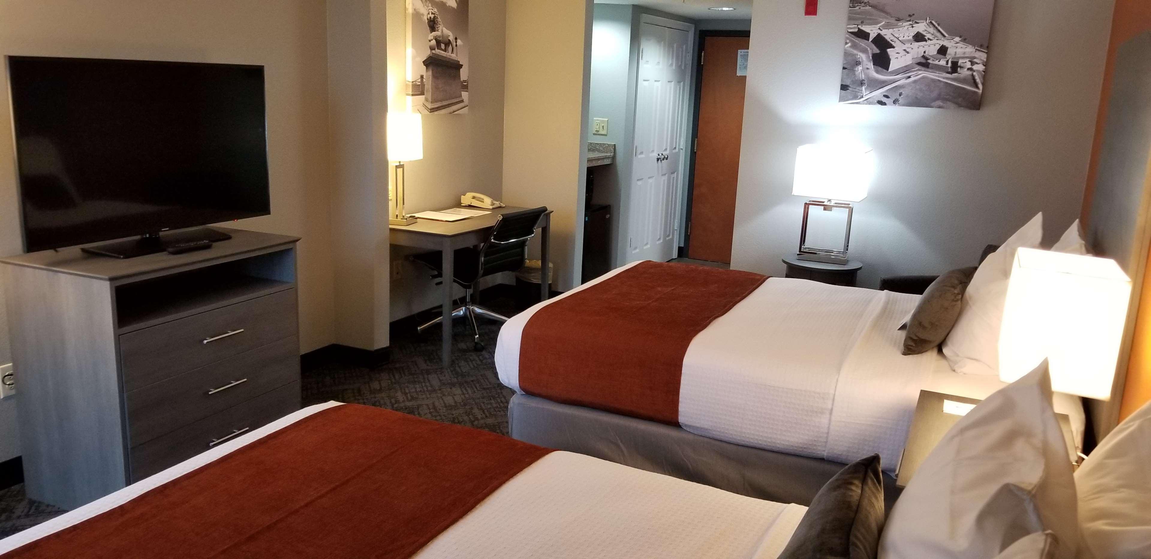 Best Western Plus New Caney Inn&Suites Extérieur photo